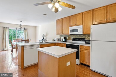 276 W Red Lion Dr, Bear, DE 19701 - photo 2