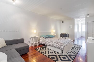 1340 Drexel Ave unit 403, Miami Beach, FL 33139 - photo 2