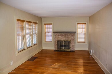 909 Sparrow Ave, Lansing, MI 48910 - photo 7