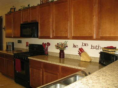 Lotsa Counter Space & Upgraded Cabinets