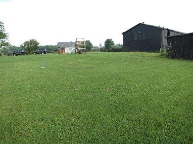 560 Kennedy Bridge Rd, Harrodsburg, KY 40330 - photo 7