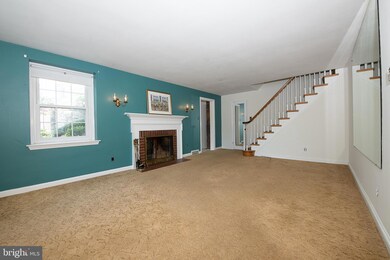 913 Roberts Ave, Drexel Hill, PA 19026 - photo 3
