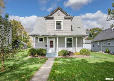 1442 W High St, Davenport, IA 52804 - photo 2