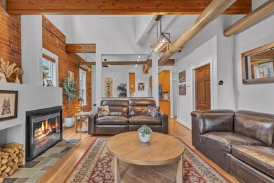 3 - Living Room - 4th ave-15