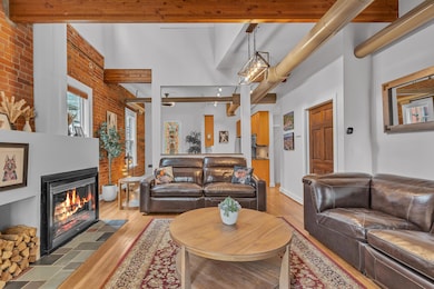 3 - Living Room - 4th ave-15