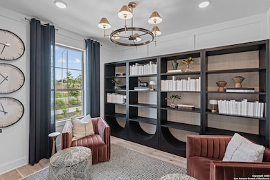 617 Dayflower Ln, New Braunfels, TX 78132 - photo 2