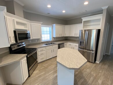 435 Cary Ln unit 306, Tarpon Springs, FL 34689 - photo 3