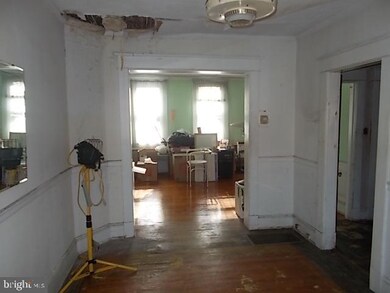 2738 Lauretta Ave, Baltimore, MD 21223 - photo 5