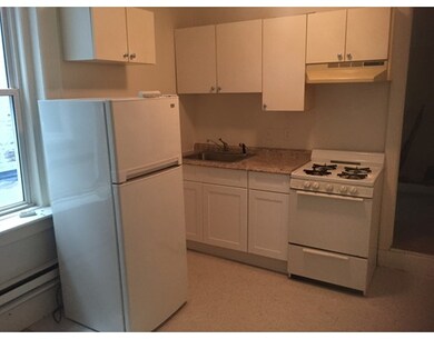 466 Broadway unit 4, Chelsea, MA 02150 - photo 2