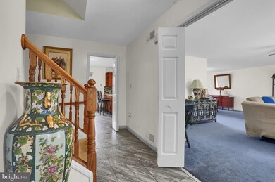 470 N 48th St, Harrisburg, PA 17111 - photo 6