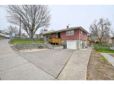 720 NW 11th St, Pendleton, OR 97801 - photo 5