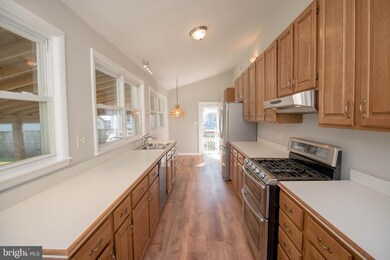 2908 Page Dr, Dundalk, MD 21222 - photo 5