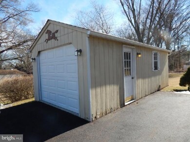 87 Peterman Rd, Pottstown, PA 19465 - photo 6