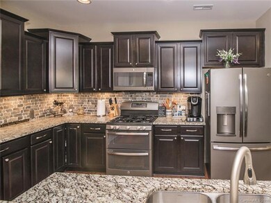 1649 Beleek Ridge Ln, Clover, SC 29710 - photo 4