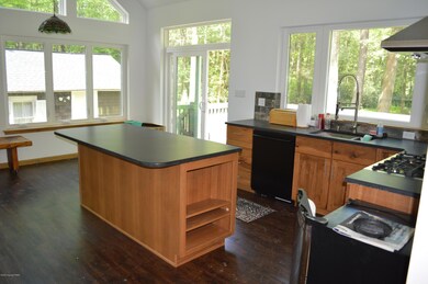 142 Lower Middle Creek Rd, Kunkletown, PA 18058 - photo 6