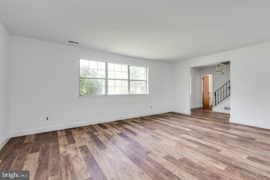 8 Hartford Rd, Sewell, NJ 08080 - photo 7