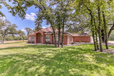 479 Agnes Cir, Springtown, TX 76082 - photo 2
