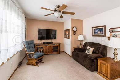 304 Euclid Ave Crookston MN-large-002-2-