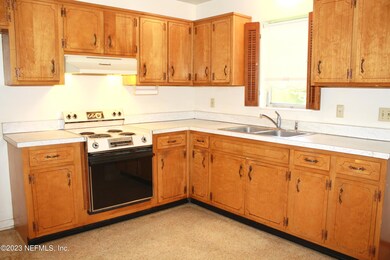 2648 Elisa Dr E, Jacksonville, FL 32216 - photo 5