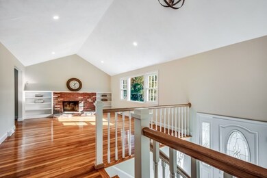40 Hillcrest Rd, Medfield, MA 02052 - photo 4