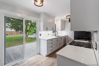 3428 E 11th St, Cheyenne, WY 82001 - photo 6