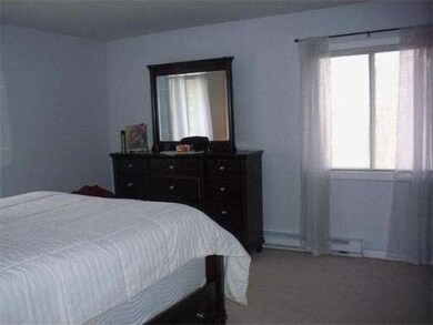 121 Bailey St unit B15, Worcester, MA 01602 - photo 6