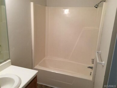 7501 Hilmar Dr, North Chesterfield, VA 23234 - photo 6