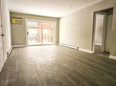 10457 Dearlove Rd unit 1A, Glenview, IL 60025 - photo 4