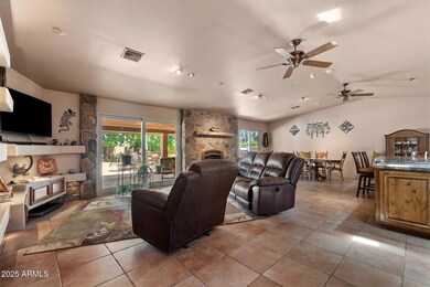 009__8601 E Highland Ave