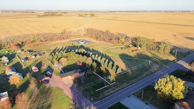 405 N Western Ave, Hartford, SD 57033 - photo 2