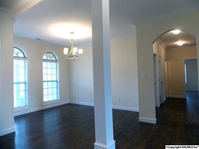 Formal dining - empty