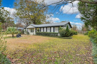 2613 Riverside Ln, Cayce, SC 29033 - photo 3