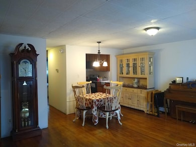 81-5 149th Ave, Howard Beach, NY 11414 - photo 3