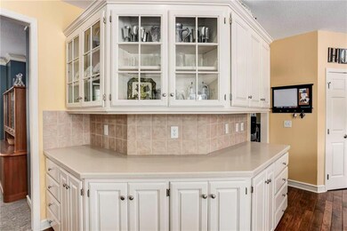 7420 Constance St, Shawnee, KS 66216 - photo 5