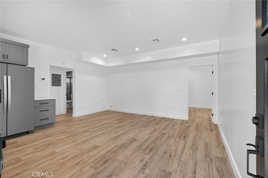 14732 Gilmore St unit 2, Van Nuys, CA 91411 - photo 6