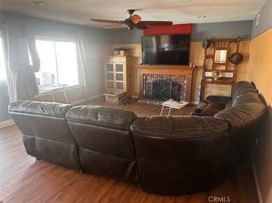 906 Brandywine Ln, Corona, CA 92880 - photo 4