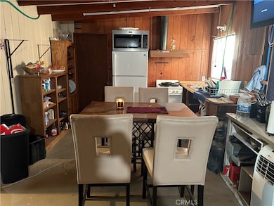 16685 Oldenburg Rd, Apple Valley, CA 92307 - photo 4