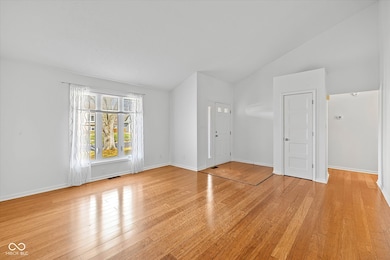 7763 Kenetta Ct, Fishers, IN 46038 - photo 5