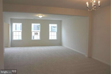 17004 Beveridge Dr unit 14, Dumfries, VA 22026 - photo 7