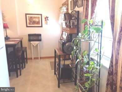 505 E Highland Ave unit 4, Wilmington, DE 19804 - photo 4