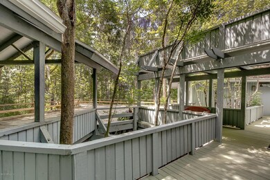 House_Front_Deck