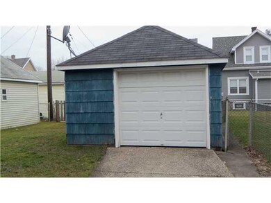 Parking Lot/Garage