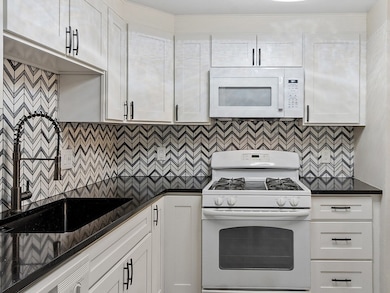 295 Pawtucket Blvd unit 7, Lowell, MA 01854 - photo 5