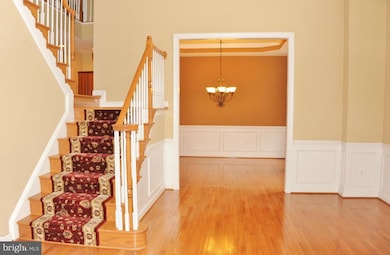 7200 White House Dr, Springfield, VA 22153 - photo 2