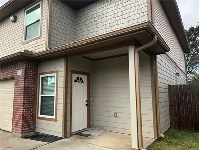 8117 Sealey St unit B, Houston, TX 77088 - photo 2