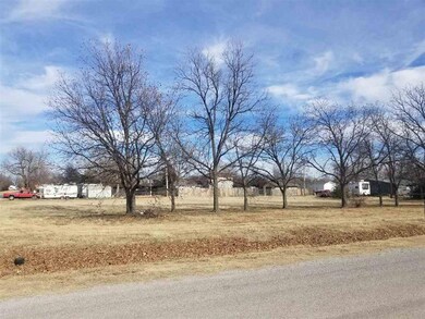 109 W G Ave, Cache, OK 73527 - photo 3