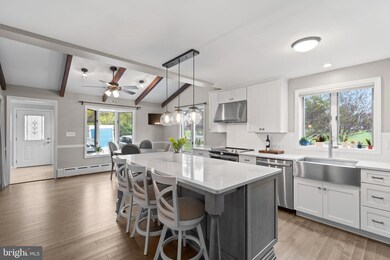 131 Bloomsbury Ave, Catonsville, MD 21228 - photo 4