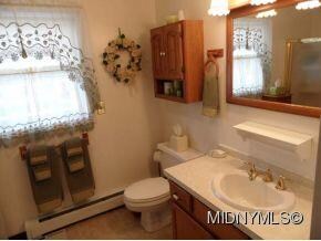 3 of 3 full bathroom