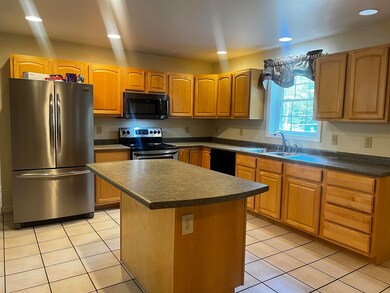 135 Number 4 Rd, Fitzwilliam, NH 03447 - photo 4