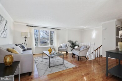 12806 Awbrey Ct, Herndon, VA 20171 - photo 4